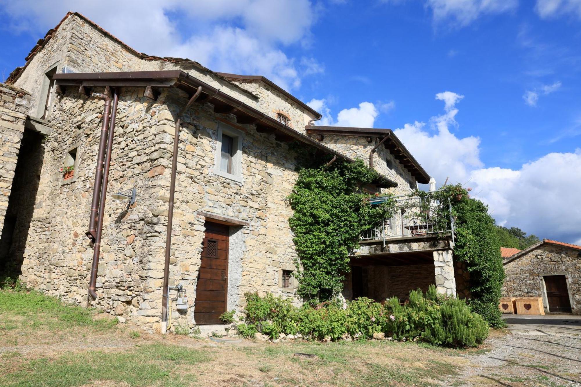 Agriturismo Montagna Verde Apella Licciana Nardi 外观 照片